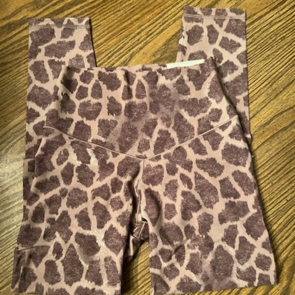 Offline by Aerie M Long Women's NWT Leggings